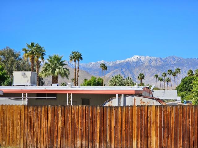 246 S Paseo Laredo, Cathedral City CA: https://media.crmls.org/mediaz/2b0c427e-0ae0-43d9-af5d-cb6d6ba6ceef.jpg