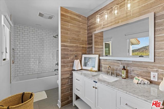 2373 Tuna Canyon Road, Topanga CA: https://media.crmls.org/mediaz/2b0cbb4b-06e1-4f3b-afcd-3654faa597ca.jpg
