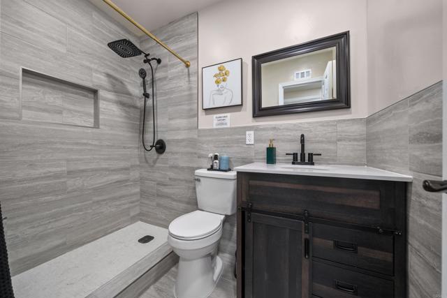 Detail Gallery Image 20 of 51 For 8543 via Consuelo, El Cajon,  CA 92021 - 3 Beds | 2 Baths