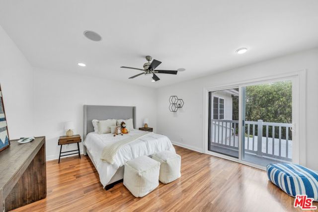 8011 Rayford Drive, Los Angeles CA: https://media.crmls.org/mediaz/2b0d8300-0227-4a0f-9c84-91bddb6375b2.jpg