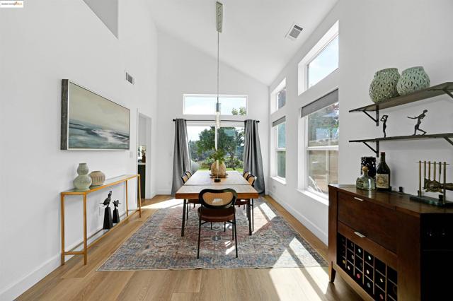 153 Camino Del Sol, Vallejo CA: https://media.crmls.org/mediaz/2b100af4-7661-42fd-a2c5-4dbb5f4bfae5.jpg