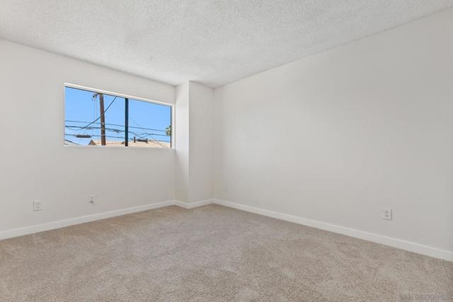 4338 Altadena Ave 101, San Diego CA: https://media.crmls.org/mediaz/2b103fb7-8259-4772-830f-c8e5d65c00ea.jpg