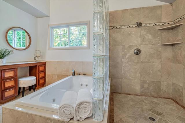 7200 Highway 17, Scotts Valley CA: https://media.crmls.org/mediaz/2b10bcd8-39d8-4b86-9274-7bc77b89c20a.jpg