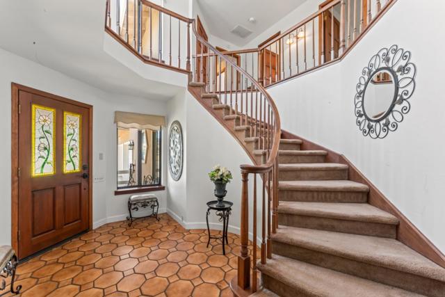 3465 Susie Lane, Gilroy CA: https://media.crmls.org/mediaz/2b1154ab-dd44-487d-be2f-00d05025bf98.jpg