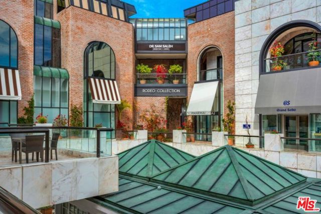  Commercial for Sale in Beverly Hills, California