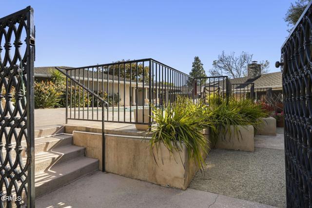 635 Via Del Cerro, Camarillo CA: https://media.crmls.org/mediaz/2b13fc17-5ae5-488c-b715-3b3bd825b4bb.jpg