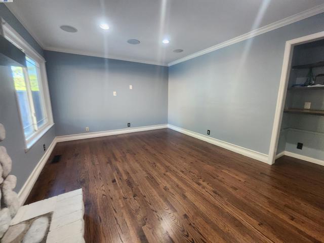 1127 Mataro Ct, Pleasanton CA: https://media.crmls.org/mediaz/2b148f63-e549-4e00-809d-031935760a29.jpg