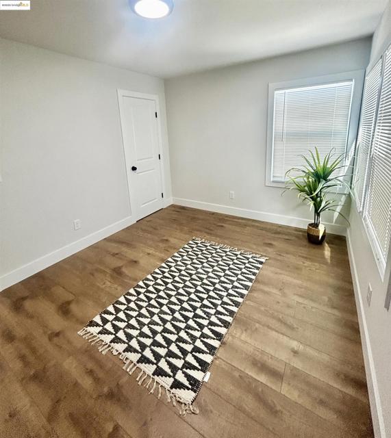 518 4th Street, Richmond CA: https://media.crmls.org/mediaz/2b15622a-504f-45e8-8d30-cba023da1b87.jpg