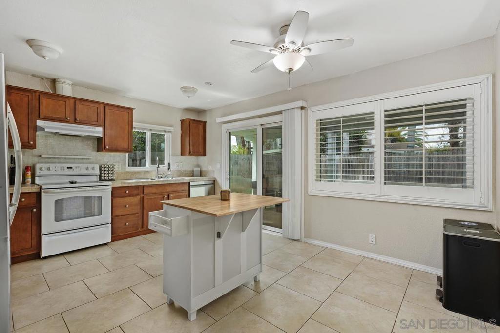 825 Buchanan St. - photo 10