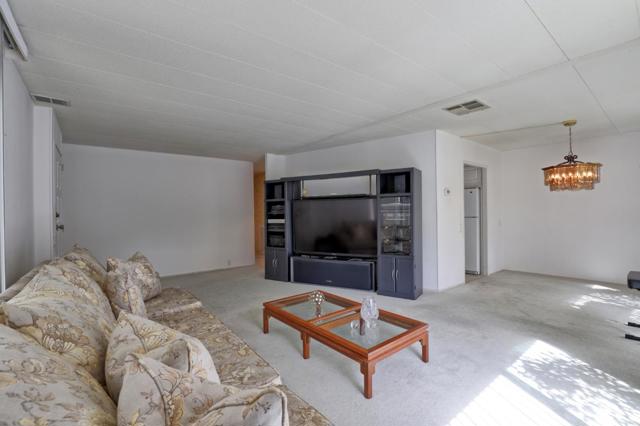 56 Creekside Drive, Morgan Hill CA: https://media.crmls.org/mediaz/2b15a53d-9e64-4c81-8c82-c9bcc6c3eca5.jpg