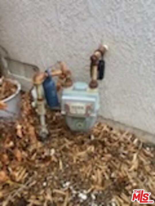 5060 Adobe Drive, Palmdale CA: https://media.crmls.org/mediaz/2b15e83e-622f-422d-b8ee-e21525a3dcad.jpg