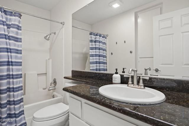 1430 Clayton Way, Simi Valley CA: https://media.crmls.org/mediaz/2b1612bc-4504-40a0-b4b6-e7bba3e848d2.jpg
