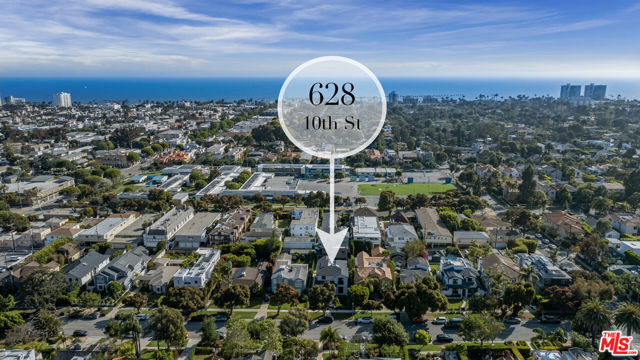 628 10th Street, Santa Monica, California 90402, 7 Bedrooms Bedrooms, ,9 BathroomsBathrooms,Single Family Residence,For Sale,10th,24393343