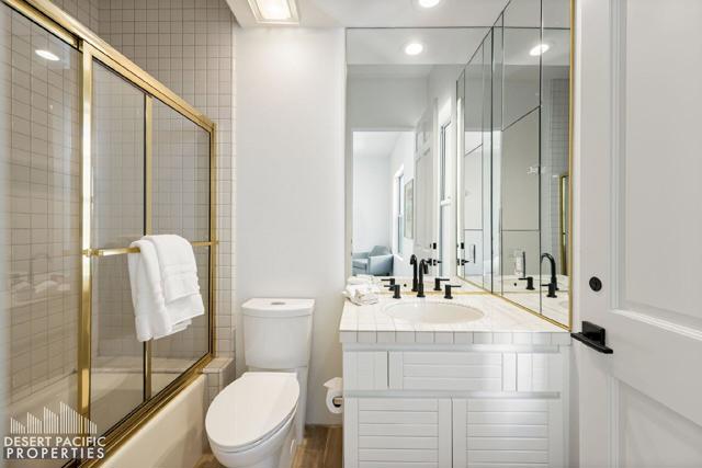 75070 Muirfield Court, Indian Wells CA: https://media.crmls.org/mediaz/2b174a80-d23d-469f-8c40-a6270ea594d6.jpg
