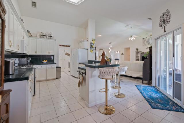 2920 Aspen Glow Lane, Redding CA: https://media.crmls.org/mediaz/2b17ff57-09ff-4237-b3b7-ca8a44d39b6b.jpg