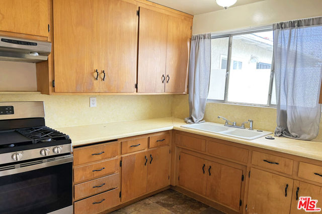 2513 Denmead Street, Lakewood CA: https://media.crmls.org/mediaz/2b1849bd-cd84-4afd-ba40-4e73d7f1f399.jpg