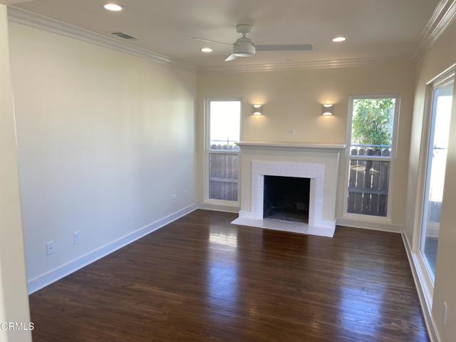 Detail Gallery Image 6 of 11 For 621 S F St, Oxnard,  CA 93030 - 2 Beds | 1 Baths