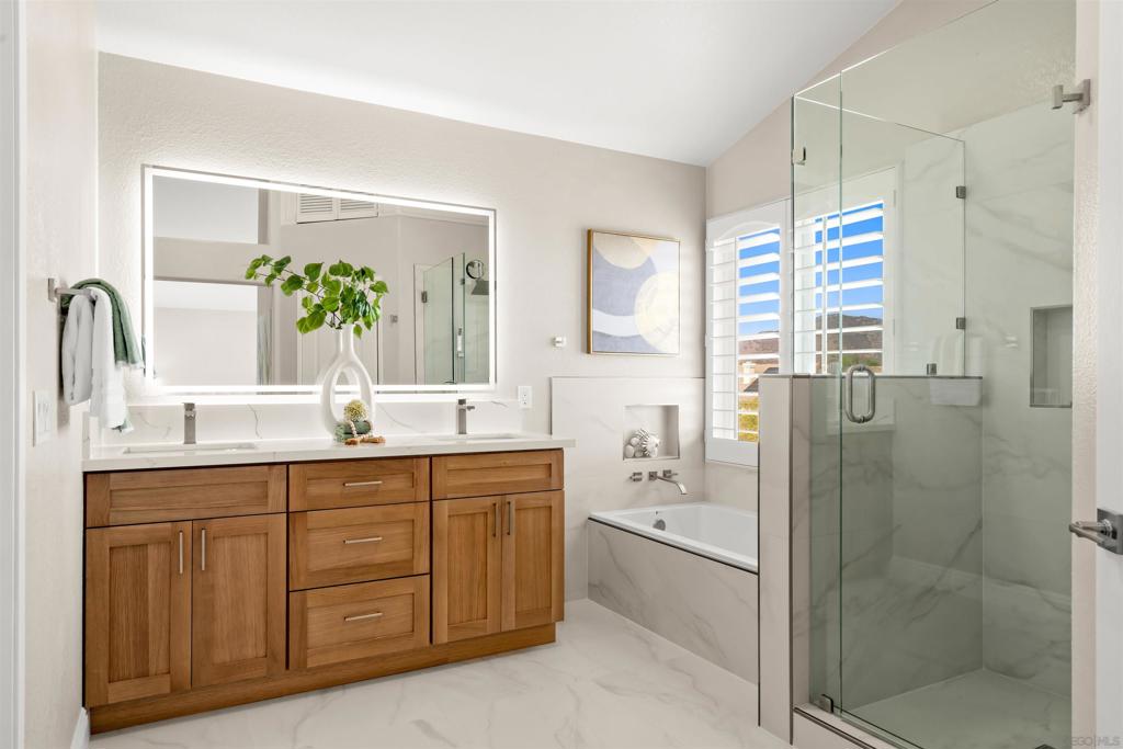 MLS #250039357SD image #21