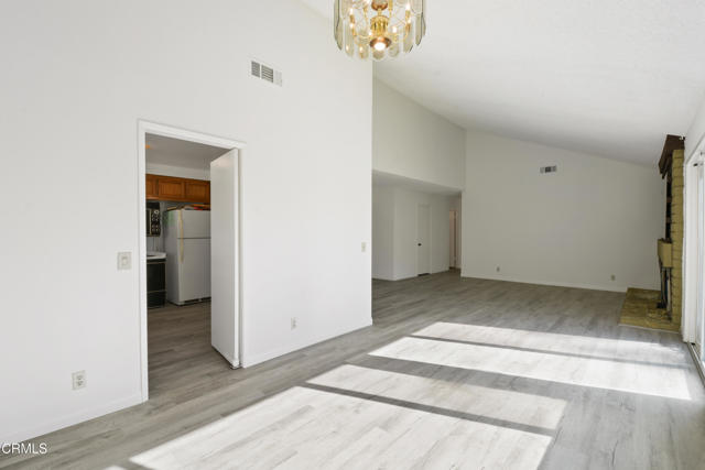 Detail Gallery Image 4 of 20 For 8593 Calle Feliz, Rancho Cucamonga,  CA 91730 - 4 Beds | 2 Baths