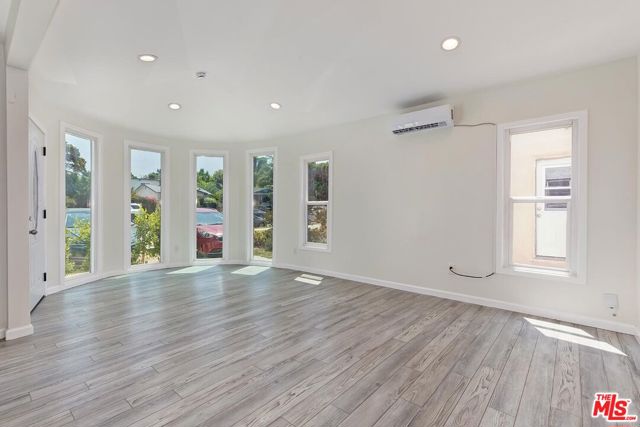 3706 Brunswick Avenue, Los Angeles CA: https://media.crmls.org/mediaz/2b19acb1-190d-4e07-9a79-8044e3f82375.jpg