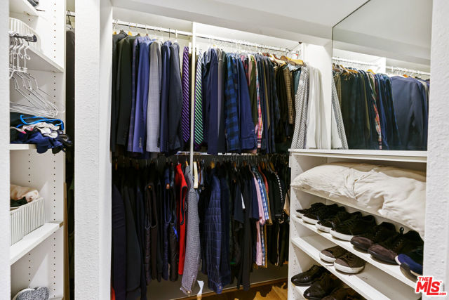 1131 Alta Loma Road, West Hollywood CA: https://media.crmls.org/mediaz/2b1a11a4-c01e-43a1-8560-1484b9aa9f5a.jpg