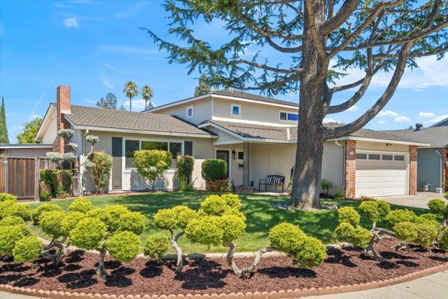 1585 Inverness Circle, San Jose CA: https://media.crmls.org/mediaz/2b1a7c71-ee27-49e5-abc1-fa38325f54ba.jpg