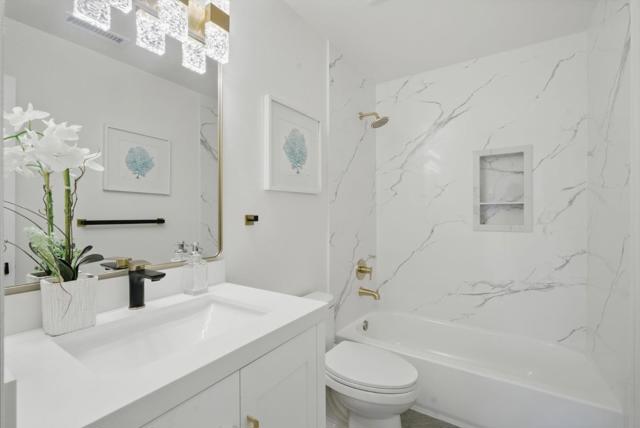 5657 Shadow Ridge Drive, Castro Valley CA: https://media.crmls.org/mediaz/2b1ac842-41ca-420f-aac1-d0696a229a24.jpg