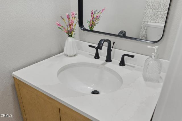 6433 Ralston Street, Ventura CA: https://media.crmls.org/mediaz/2b1bbeec-44c6-42b7-aeb7-f873656d9908.jpg