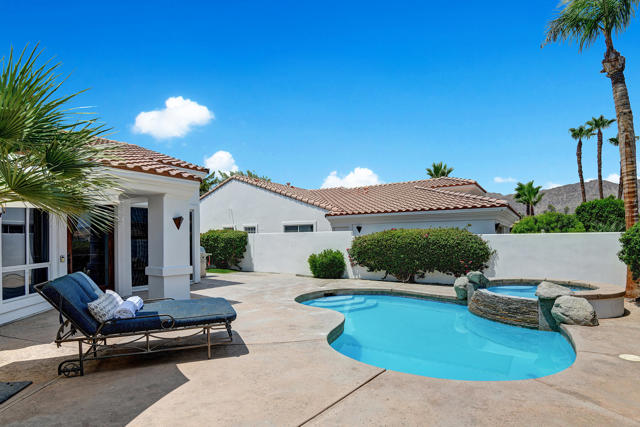 78863 Breckenridge Drive, La Quinta CA: https://media.crmls.org/mediaz/2b1d1b93-3468-48d5-9c5c-7de2ef8e927f.jpg