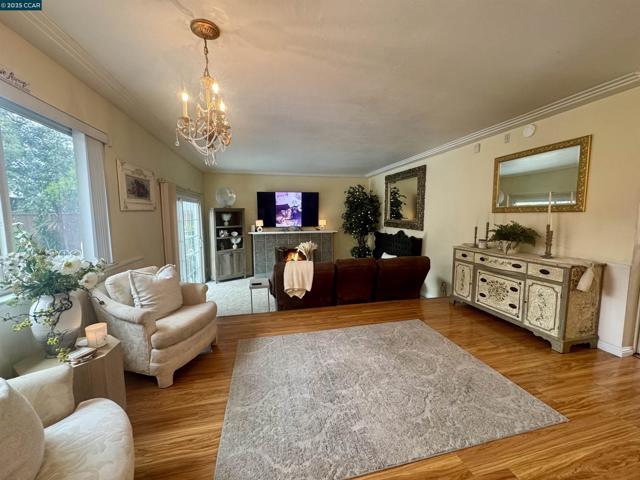 Image 12 of 46 For 2279 Saint George Dr