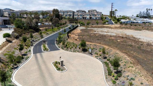 1221 Sunrise View, San Marcos CA: https://media.crmls.org/mediaz/2b1da8d8-910a-4a52-b578-5336bdd0348e.jpg
