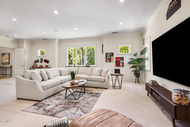 Detail Gallery Image 42 of 50 For 4080 Dover Rd, La Canada Flintridge,  CA 91011 - 5 Beds | 6/1 Baths