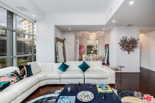 10776 Wilshire Boulevard, 301 photo 9