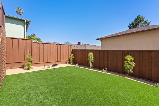 895 Laurel Avenue, Belmont CA: https://media.crmls.org/mediaz/2b1f482d-3b64-4d68-a353-b4562971b537.jpg