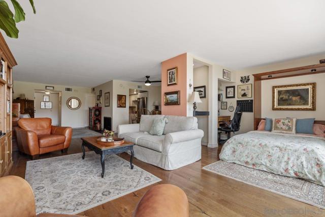 2564 Navarra Dr, Carlsbad CA: https://media.crmls.org/mediaz/2b201dd9-9d03-4cab-a53b-f382e2854d0a.jpg