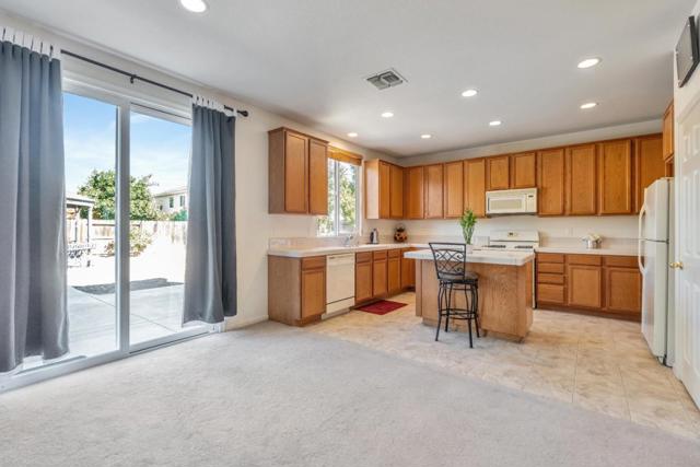1433 Brahma Street, Patterson CA: https://media.crmls.org/mediaz/2b218fbf-7fd5-4594-ba7e-21d8b6c82fc7.jpg
