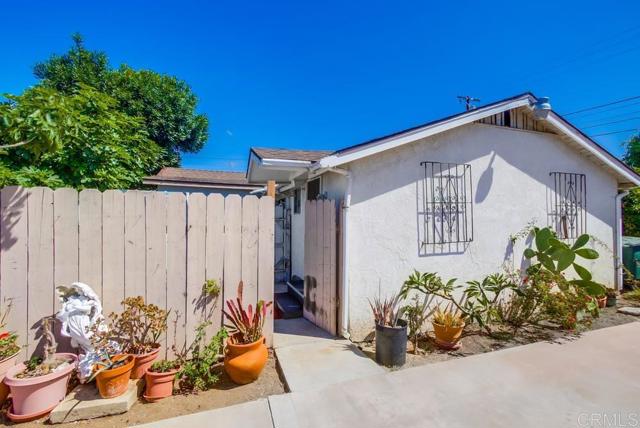 1828 34 B Avenue, National City CA: https://media.crmls.org/mediaz/2b227ab9-dba3-4af6-89a1-af9eb2f2014a.jpg