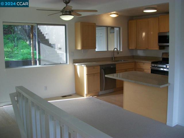 Image 11 of 39 For 55 Bayo Vista Way