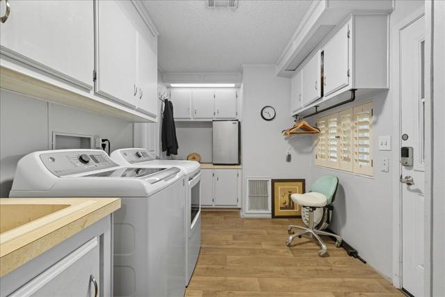 73974 Zircon W Circle, Palm Desert CA: https://media.crmls.org/mediaz/2b22f427-6fbd-470f-b7be-8d6808fb5801.jpg