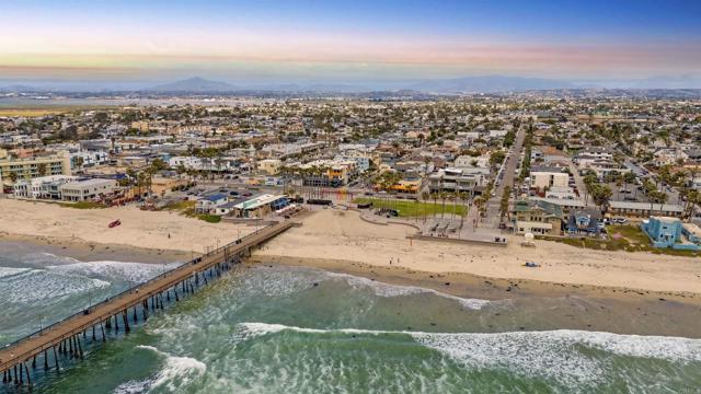 Detail Gallery Image 39 of 43 For 100 Evergreen Ave #3,  Imperial Beach,  CA 91932 - 2 Beds | 2/1 Baths