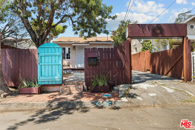 6841 Haywood Street photo 3