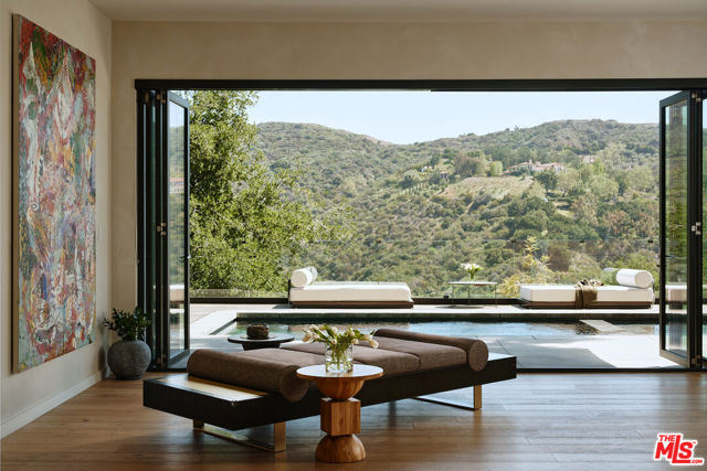 Drew Fenton | 2442 Banyan Drive Los Angeles CA | MLS: 7466379
