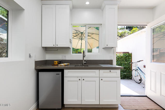 Detail Gallery Image 42 of 46 For 2285 Moss Ave, Los Angeles,  CA 90065 - 2 Beds | 3 Baths