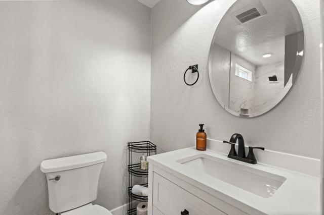 115 12th Avenue, San Mateo CA: https://media.crmls.org/mediaz/2b25a89e-2d8d-4150-bcb8-8d468a7678dd.jpg
