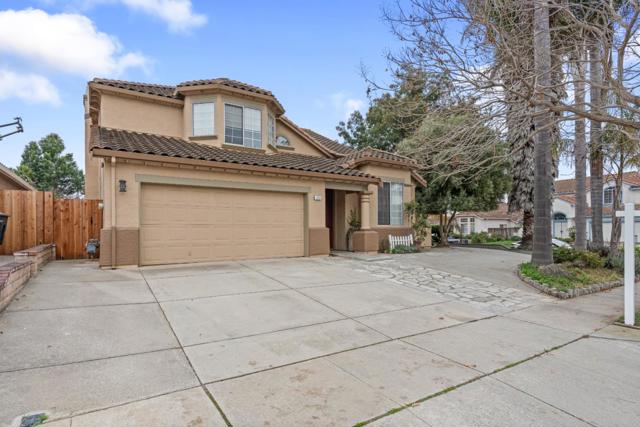 1258 De Cunha Court, Salinas CA: https://media.crmls.org/mediaz/2b25ac4b-90b9-4f06-96f4-284d4aa0326c.jpg