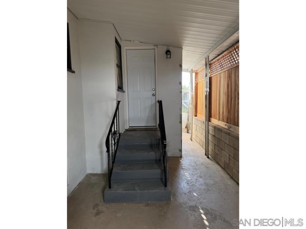 2563 L St - photo 2