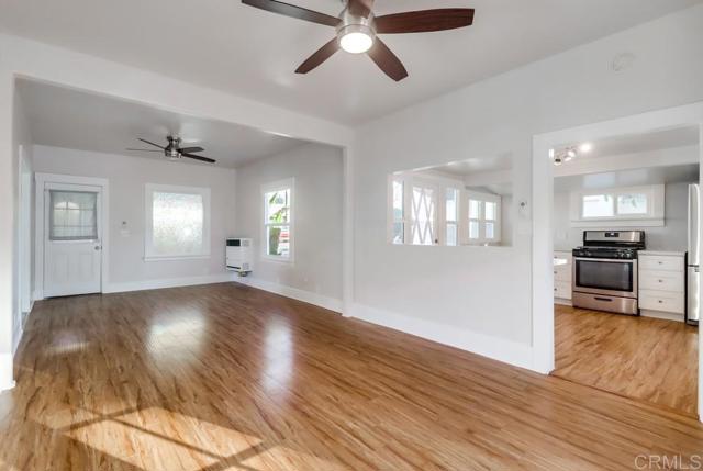Image 8 of 75 For 5044 Guava Avenue