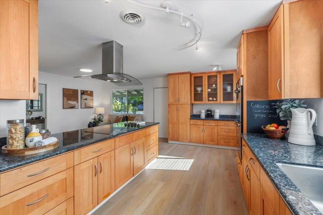 119 Belcrest Drive, Los Gatos CA: https://media.crmls.org/mediaz/2b279296-1b46-4894-883a-d7bea412996c.jpg