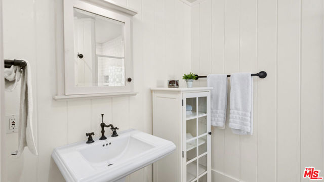 Drew Fenton | 30718 Pacific Coast Highway Malibu CA | MLS: 7678374