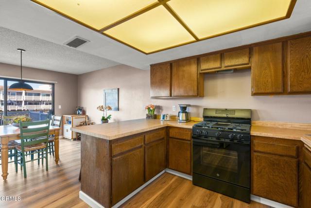 Detail Gallery Image 7 of 32 For 4451 Costa De Oro, Oxnard,  CA 93035 - 4 Beds | 2 Baths